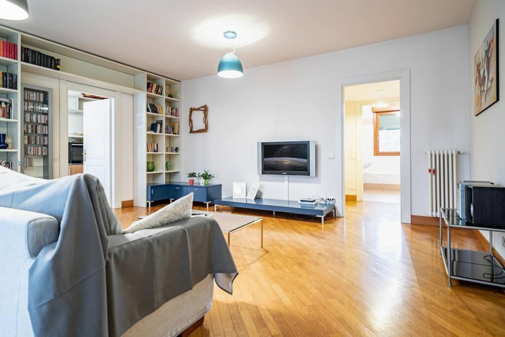 Broletto Park Apartment - Affitti Brevi Italia Lecco Kültér fotó